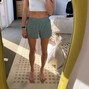 Hotty Hot High-Rise Lined Short 4"